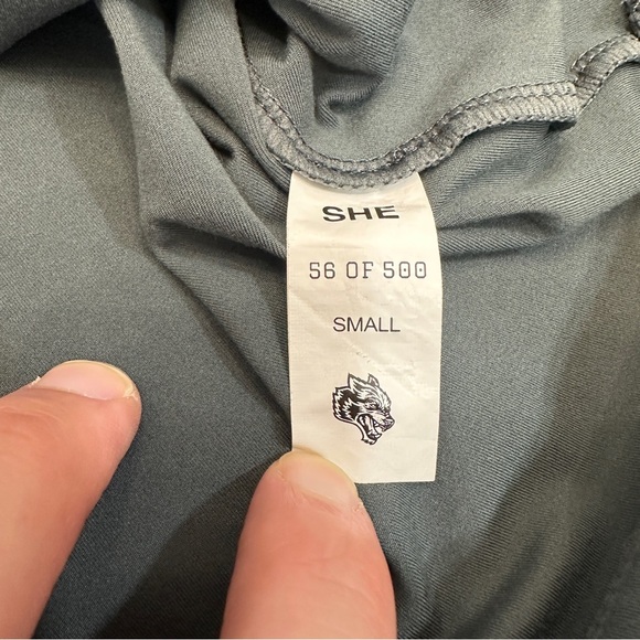 Darc Sport Wolves Crop Top Long Sleeve Size Small 56 of 500 - Picture 5 of 6